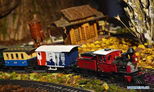 Holiday Train Show Held In New York Global Times