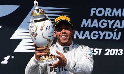 Lewis Hamilton Breaks Mercedes Duck - Global Times