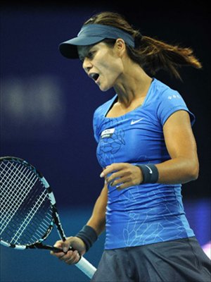 Li Na of China celebrates during the women's singles 3rd round match against Peng Shuai of China at the China Open tennis tournament in Beijing China, on October. 4, 2012.  Photo: Xinhua
