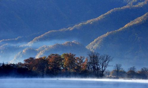 Photo taken on October 17, 2012 shows a view of the Dajiuhu National Wetland Park in Shennongjia in Central China's Hubei Province. The Dajiuhu wetlands, made up of nine lakes, is the largest wetlands in area with highest altitude in Central China. Photo: Xinhua