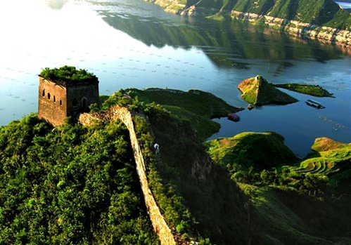 5. Panjiakou underwater Great Wall in Hebei Province　　Panjiakou underwater Great Wall in Hebei Province (Photo Source: qq.com)