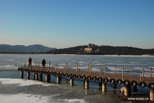 Photo taken on Feb. 4, 2013 shows the scenery of the Summer Palace in winter in Beijing, capital of China. (Xinhua/Li Gang) 