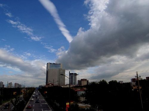 Photo taken on September 2, 2012 shows the clouds over the sky after a rainstorm in Taiyuan, capital of North China's Shanxi Province. Photo: Xinhua