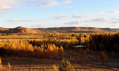 Photo taken on October 10, 2012 shows a mountain scenery in Hexigten Banner, Chifeng, North China's Inner Mongolia Autonomous Region. Photo: Xinhua