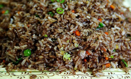 Fried rice with snake blood