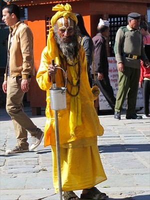  An ascetic monk poses for a photo, for a small fee. Photo: Lin Meilian/GT