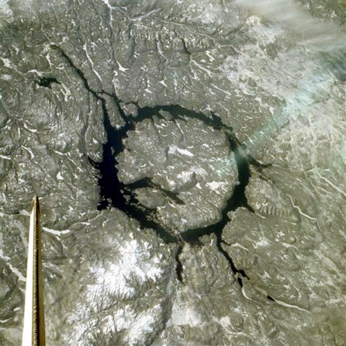    Manicouagan Crater in Canada  (Source: xinhuanet.com/photo) 