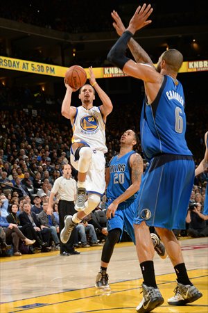 Warriors Rally From 22 Down To Defeat Mavs - Global Times