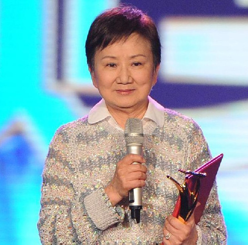 Actress Chiao Chiao, winner for Best Supporting Actress, speaks during the closing ceremony of the Changchun Film Festival in Changchun, Northeast China's Jilin Province, August 25, 2012. The six-day Changchun Film Festival was attended by renowned film directors, playwrights, actors and actresses, composers and officials from the Chinese mainland as well as Hong Kong, Taiwan and Macao. China Changchun Film Festival has been held every two years since it was launched in 1992. Photo: Xinhua