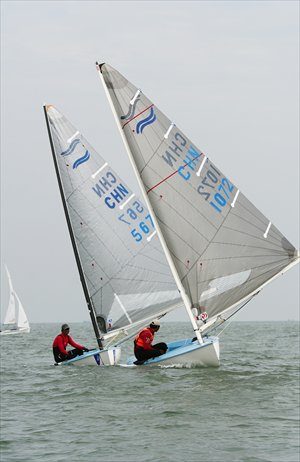 Sailing instructors urge beginners to master the basics on artificial waterways before hitting the ocean. Photo: CFP