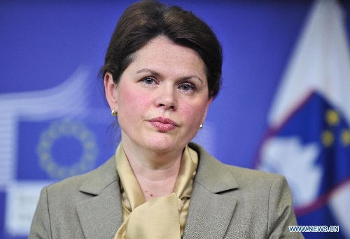 Slovenian Prime Minister Alenka Bratusek attends a press conference at EU headquarters in Brussels, capital of Belgium, April 9, 2013. Bratusek, Slovenia's first female prime minister paid her first oversea visit to Brussels amid fears the eurozone country could ask for international financial aid. (Xinhua/Ye Pingfan)