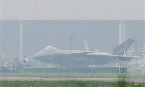 The J-20 stealth fighter, number 2002, completes a test flight at an undisclosed Chinese airport. This is the second J-20 stealth fighter, following the J-20 stealth fighter number 2001. From the photos it is obvious the second J-20 stealth fighter has made a few physical modifications to its structure when compared with the first one. Photo: mil.huanqiu.com