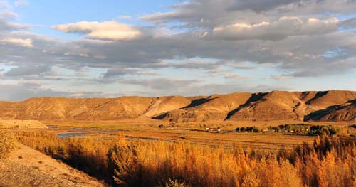 Photo taken on October 10, 2012 shows a mountain scenery in Hexigten Banner, Chifeng, North China's Inner Mongolia Autonomous Region. Photo: Xinhua