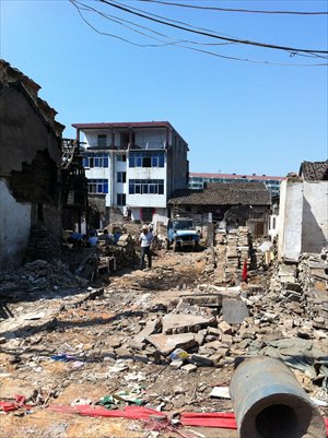 Some houses have already been demolished for the construction of fire access passage, according to the local government. Photo: Zhang Zhilong/GT