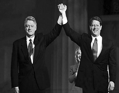 Al Gore with running mate Bill Clinton Photos: Courtesy of Shanghai Translation Publishing House