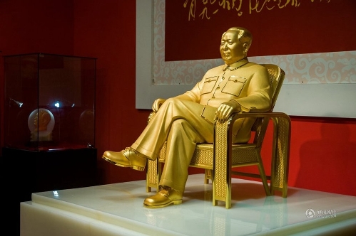 Golden Statue Of China S Former Leader Mao Zedong Unveiled In S China Global Times