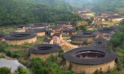 Photo taken on April 16, 2012 shows Tianluokeng Tulou cluster in Nanjing County, southeast China's Fujian Province. Photo: Xinhua