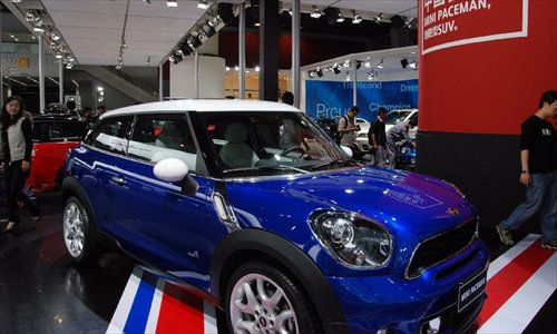 A MINI SUV first launched in China is shown at the 10th China (Guangzhou) International Automobile Exhibition in Guangzhou, capital of south China's Guangdong Province, December 2, 2012. The ten-day auto show, which kicked off on Nov. 23, 2012, closed on Sunday. Photo: Xinhua