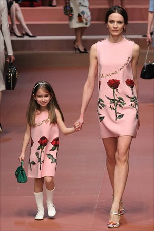 Milan Fashion Week: Dolce and Gabbana's Show Celebrates Mothers