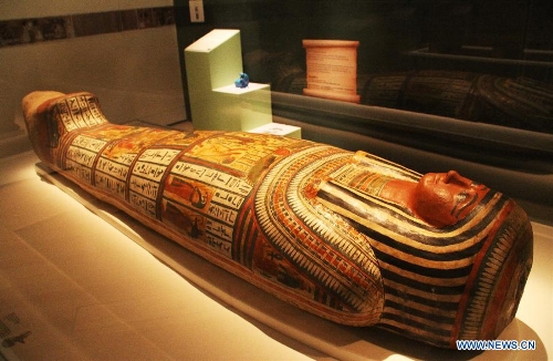 Photo taken on April 27, 2013 shows a human mummy at Singapore's Marina Bay Sands ArtScience Museum in Singapore. An exhibition named 