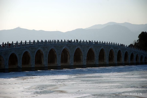 Photo taken on Feb. 4, 2013 shows the scenery of the Summer Palace in winter in Beijing, capital of China. (Xinhua/Li Gang) 