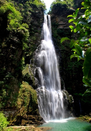 Located in the Luoxiao Mountains, Jinggang Mountain is the 