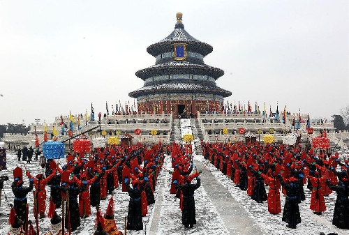 Performers dressed in costumes of the Qing Dynasty (1644-1911) act during a rehearsal of a performance presenting the ancient royal ritual to worship heaven at the Temple of Heaven in Beijing, capital of China, Feb. 5, 2013. The Temple of Heaven, used to be the imperial sacrificial altar in ancient China, will witness the heaven worship performance during the upcoming Spring Festival holiday. The Spring Festival, or the Chinese Lunar New Year, falls on Feb. 10 this year. (Xinhua/He Junchang)