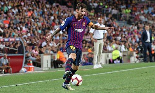 Clever Free Kick Helps Barca To Opening Win - Global Times