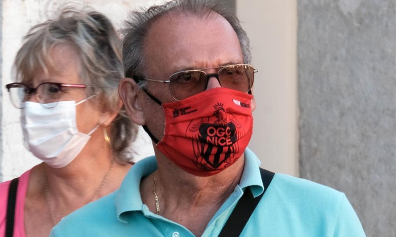 people wear face masks in france