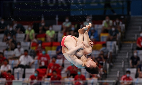 China S Xie Siyi Wins Men S M Springboard Title At Tokyo Olympics