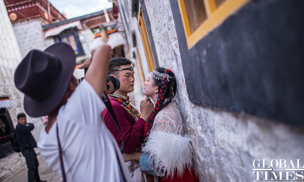 Jokhang Temple In Lhasa Crowded With Tourists Worshippers Global Times