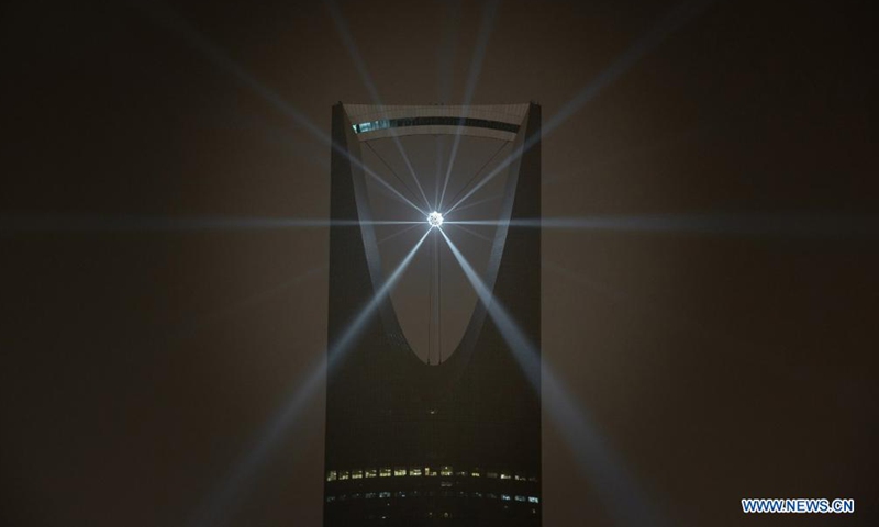 Photo taken on March 18, 2021 shows a light installation at Kingdom Center in Riyadh, Saudi Arabia. Noor Riyadh, an annual light festival to exhibit illuminative artworks across the Saudi capital, will help discover and nurture local talents and artists, said an official at the Royal Commission for Riyadh City (RCRC). Photo:Xinhua