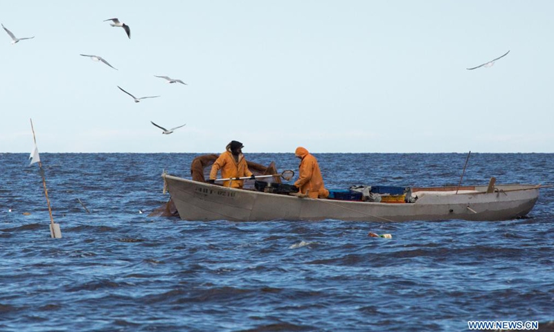 Photo taken on April 30, 2021 shows fishermen fishing at Lake Ladoga in Leningrad region, Russia.Photo:Xinhua