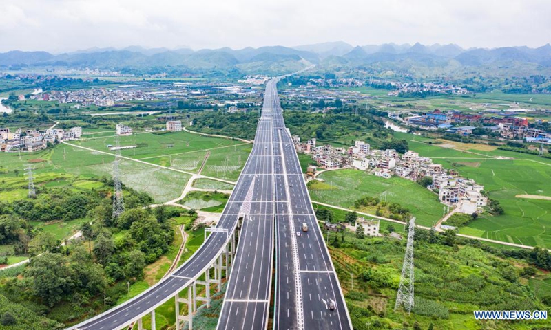 Aerial photo taken on June 28, 2021 shows the Huishui Bridge of the Duyun-Anshun expressway in southwest China's Guizhou Province. The Duyun-Anshun expressway was put into operation on Monday. It is the first section of the 276-kilometer-long national expressway G7611 linking Duyun with Shangri-La.(Photo: Xinhua)