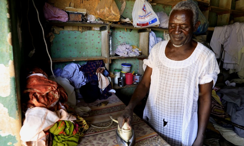 The surviving tradition of hand-washing clothes in Sudan - Global Times