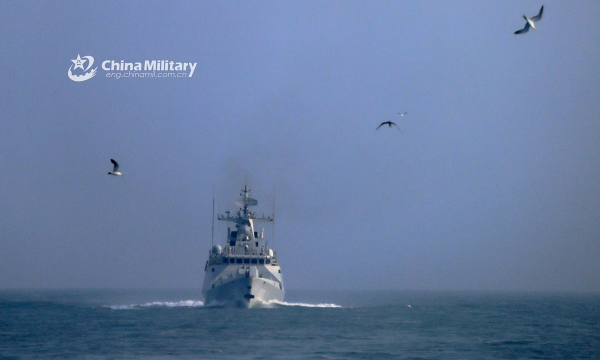 The guided-missile frigate Shangrao (Hull 583) steams during a joint anti-submarine drill held by a frigate flotilla with the navy under the PLA Eastern Theater Command in early August.Photo:China Military