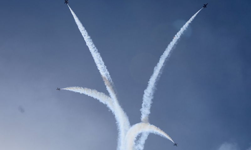 Photo taken on Oct. 1, 2021 shows a view of the Pacific Airshow at Huntington Beach, California, the United States.(Photo: Xinhua)