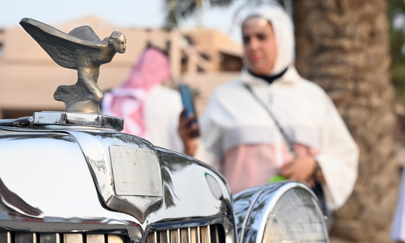 People visit a classic car show in Hawalli Governorate, Kuwait, on Oct. 29, 2021.(Photo: Xinhua)