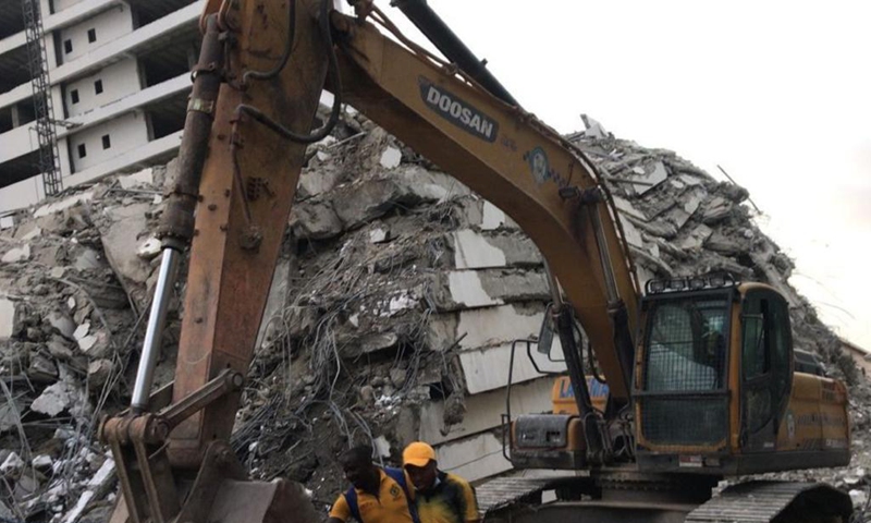 Rescuers work at the site of a building collapse in Lagos, Nigeria, on Nov. 1, 2021. At least four people were killed after a 21-storey building under construction collapsed Monday afternoon in the city of Lagos, Nigeria's economic hub, an emergency management official said. (Photo: Xinhua)