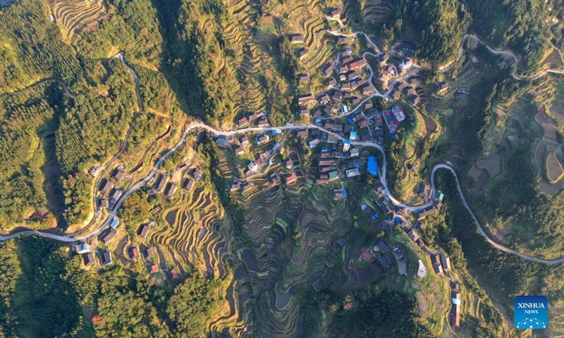 Aerial photo taken on Nov. 25, 2021 shows the winter scenery of Dangjiu Village in Gandong Township of Rongshui Miao Autonomous County, south China's Guangxi Zhuang Autonomous Region.(Photo; Xinhua)