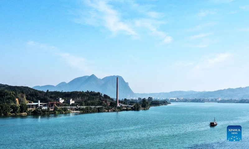 Aerial photo taken on Dec. 4, 2021 shows the scenery along Rongjiang River in Rongan County, south China's Guangxi Zhuang Autonomous Region.Photo:Xinhua