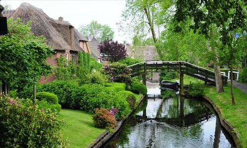 The waterways of Giethoorn - Global Times