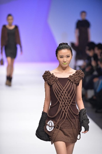 Models present creations in 2013 China Fashion Week - Global Times