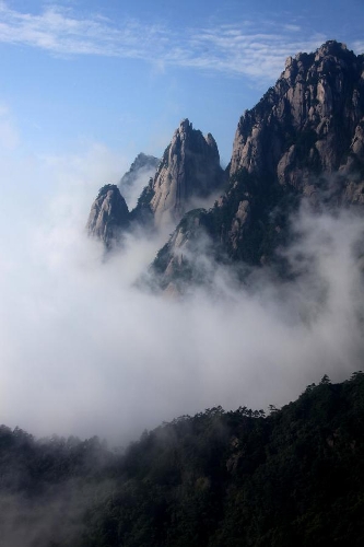 Spectacular scenery of Mount Huangshan after rain - Global Times