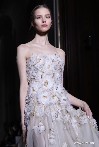 Runway: Valentino Couture Spring 2013 - Global Times