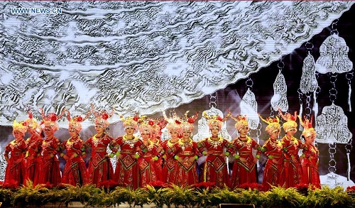 Artists perform at Guizhou Tourism Development Conference in Beijing ...