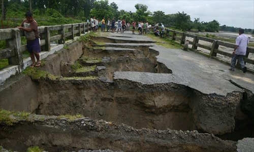 Risky crossing - Global Times