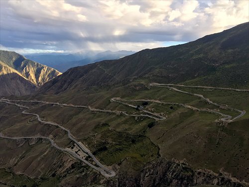 The breathtaking 72 curves of Nujiang River along the Sichuan-Tibet ...