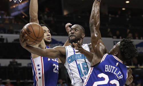 Hornets Sting Bucks - Global Times