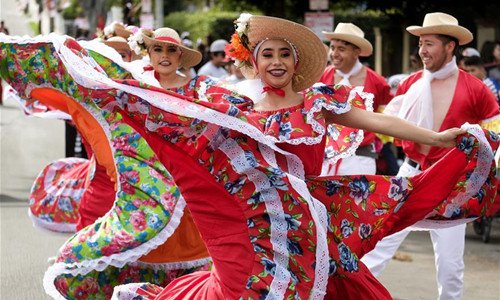 Annual Boyle Heights Christmas Parade held in Los Angeles - Global Times